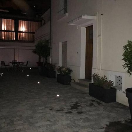Апартаменты Rare Petit Cocon F1 Calme Possibilite Jacuzzi Hammam En Sus Шамальер Экстерьер фото
